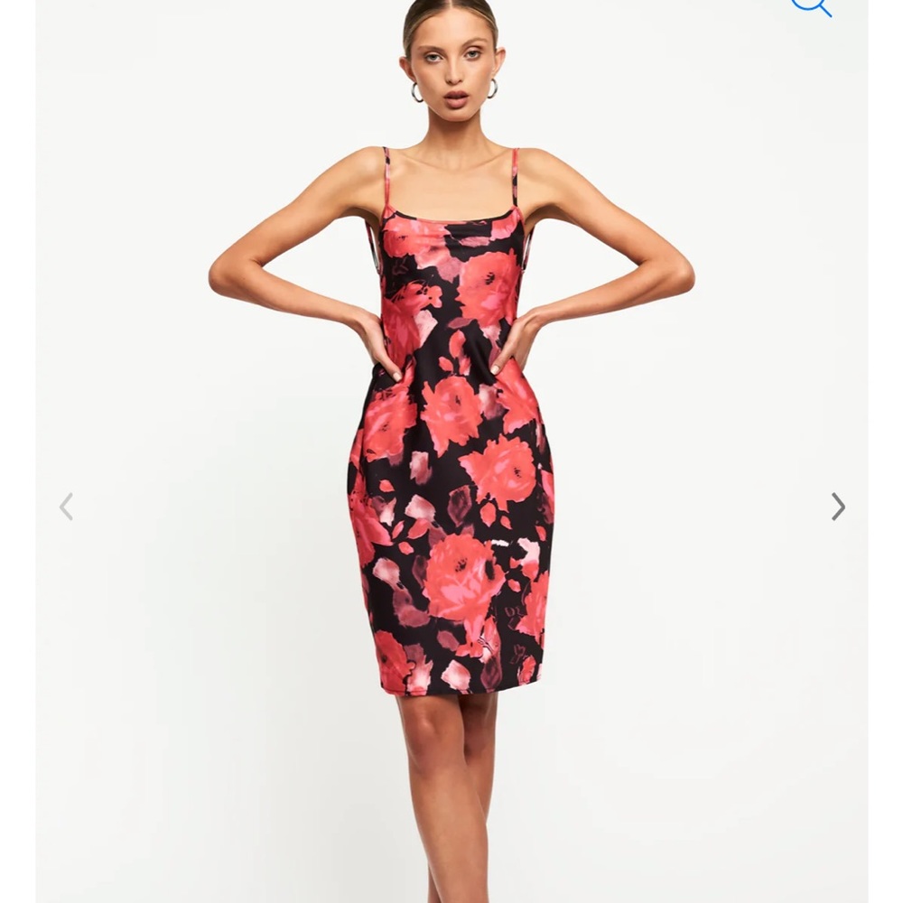 Lioness Nostalgia 90s dress red floral BNWT xs
